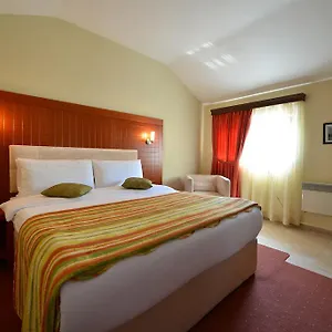 5 Hotel Tirana